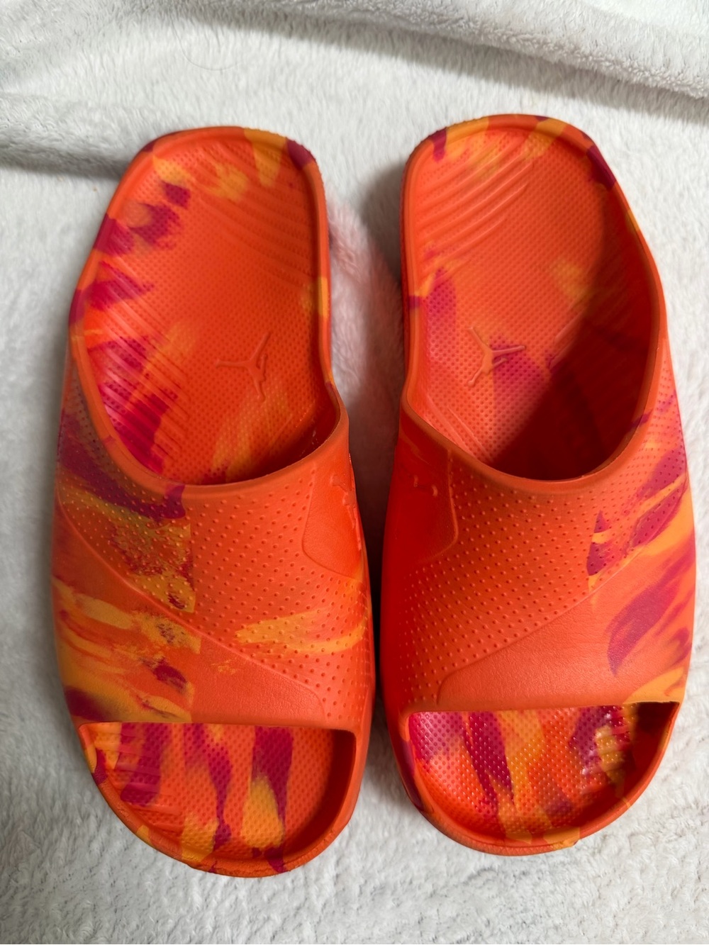 Jordan Boys Big Kids Orange Pink Tie-Dye Slide Sandals Estimated Size 5Y